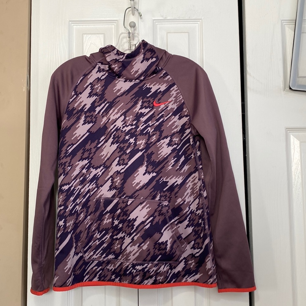 size XL nike sweater good condition